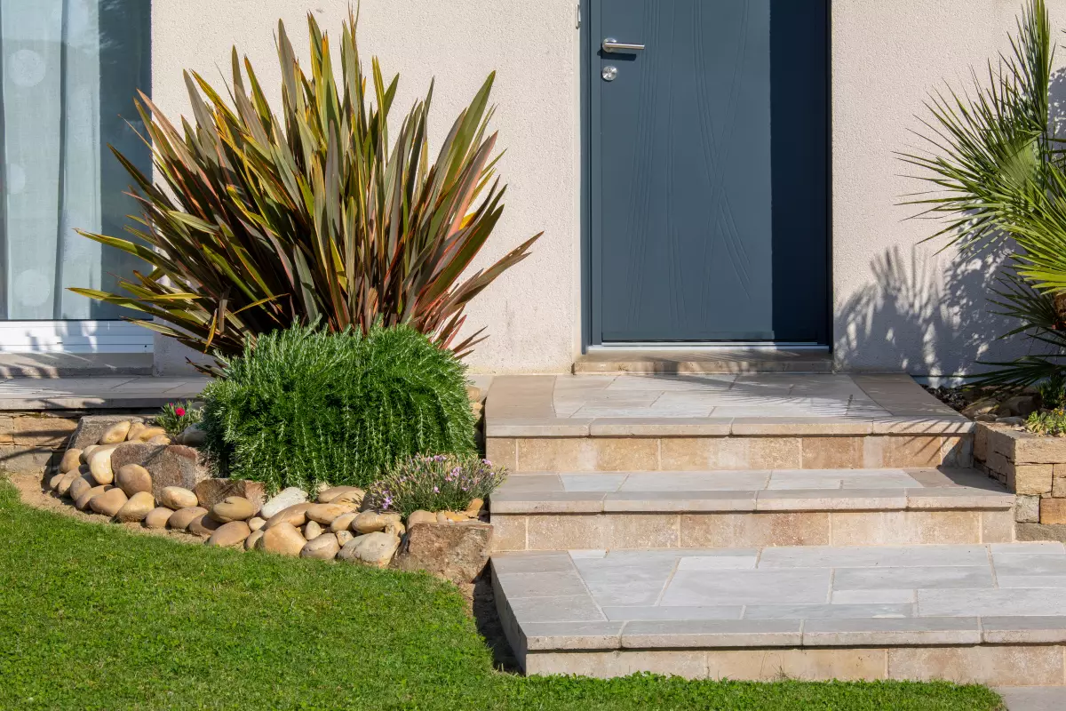 Nos prestations d'aménagements extérieurs et maçonnerie paysagère à Valenciennes